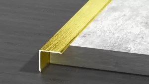 Embellecedor de aluminio cepillado