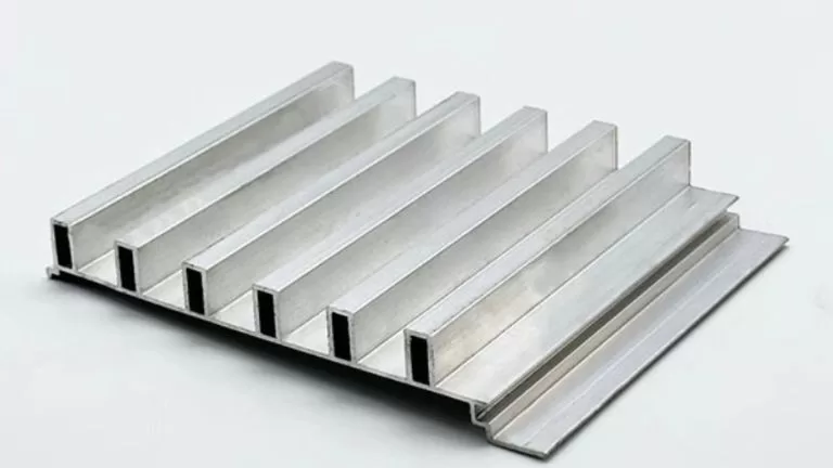 Extruded Aluminium Fluted Panels (1)