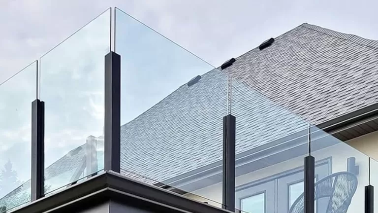 black aluminum glass railing