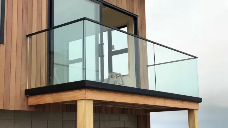 black aluminum glass railing(1)